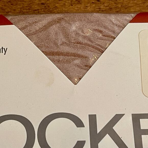 Jockey Bodyshaper Pantyhose Enhanced Control Top Size:  Medium, Color: Sand C-14 - Picture 7 of 11